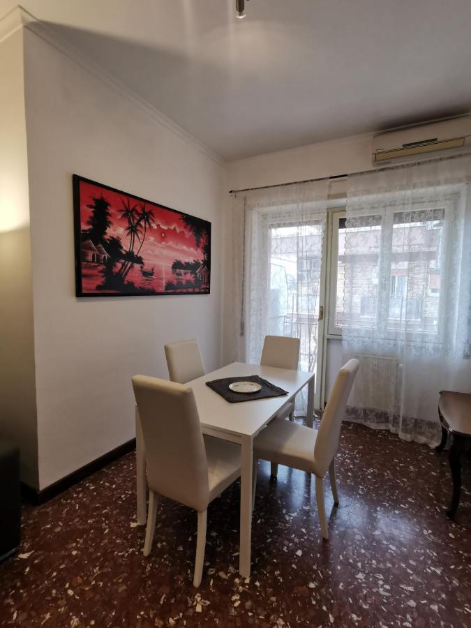Appartamento Di Sara Рим Екстер'єр фото